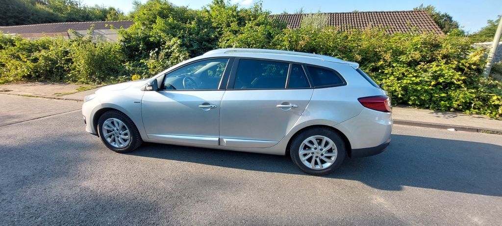 Renault Megane 139.600 km 8.295 € Bad Feilnbach 83075