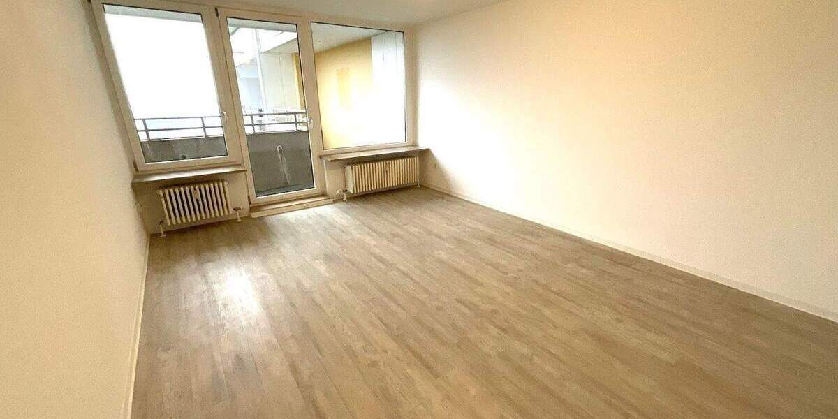 3-Zimmer-Wohnung mit Balkon, Lift und TG-Stellplatz 3 zimmer