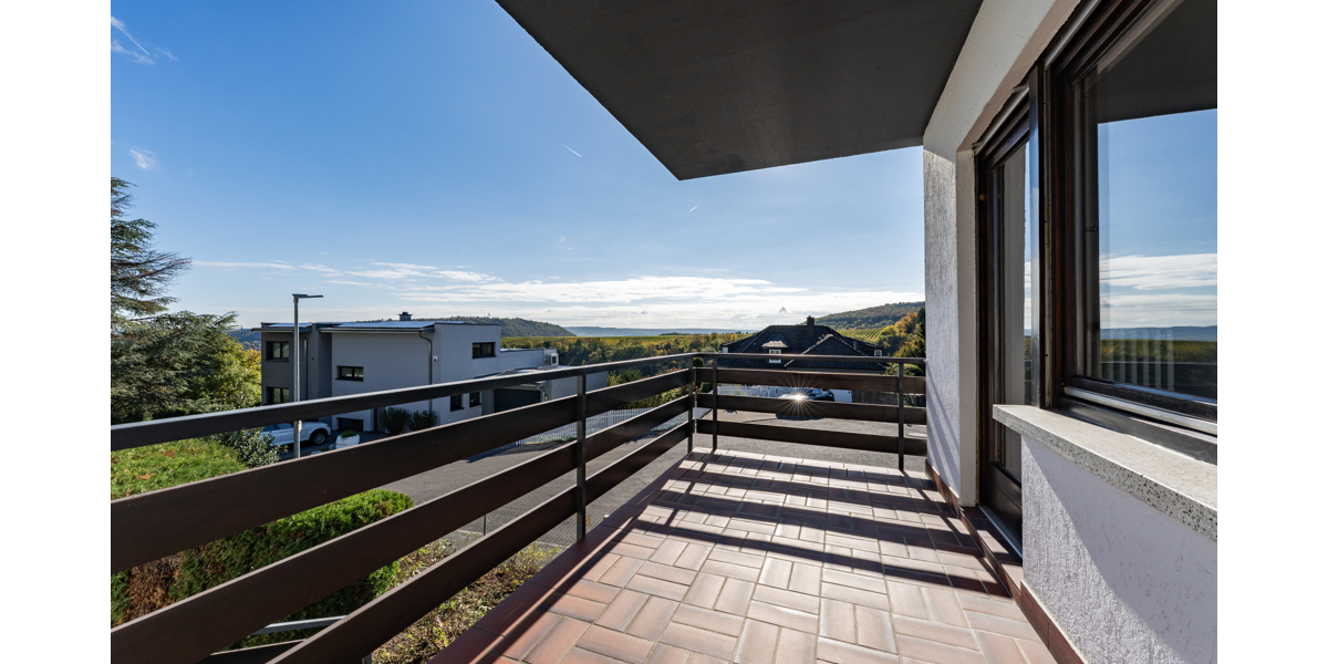 Attraktive Lage, großes Grundstück und moderne Architektur 5 zimmer