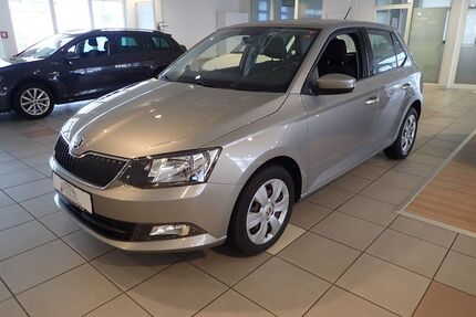 Skoda Fabia 23.490 km 12.490 &euro; Lübeck 23554