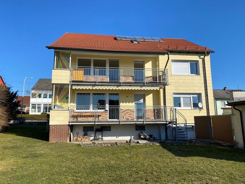 Helle, großzügige 3,5-Zimmer-Wohnung in Windischeschenbach mit großem Balkon und herrlichem Ausblick