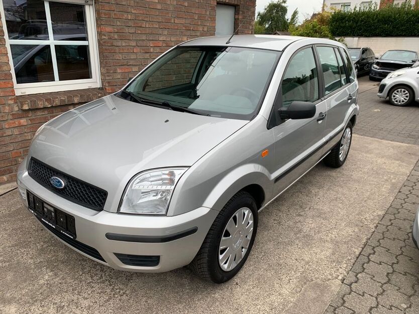 Ford Fusion 123.000 km 2.990 € Moers 47443
