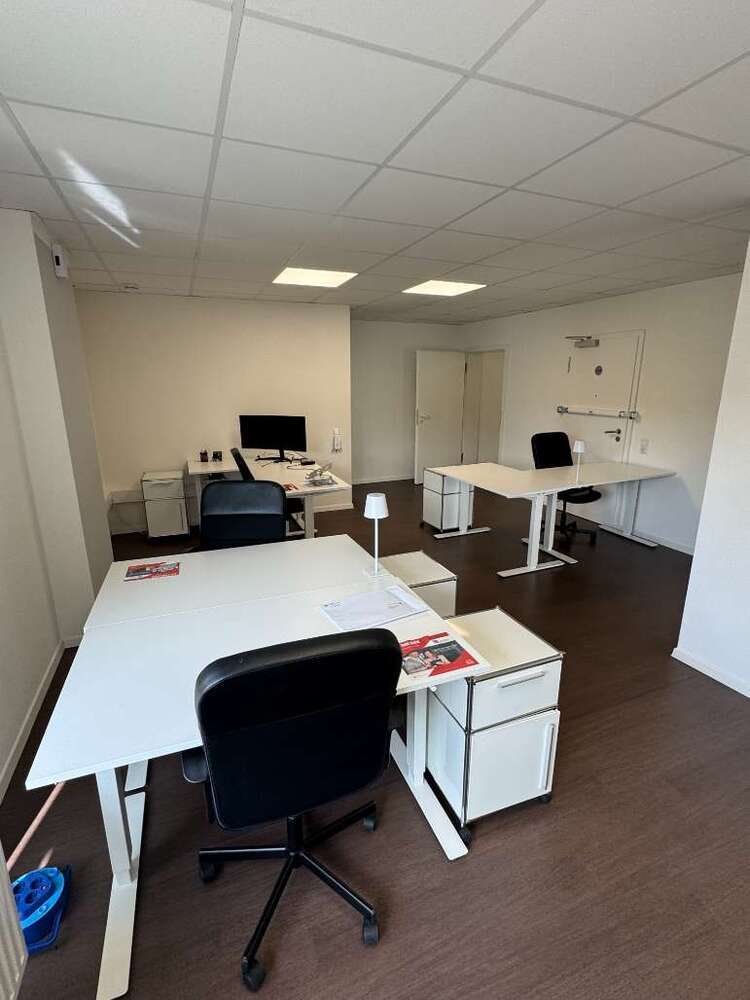 Büro in Much 400 € 8 m²