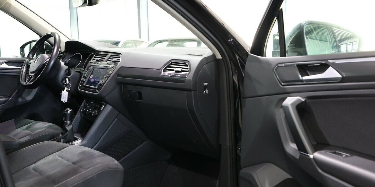 VW Tiguan 2.0 TDI HIGHLINE / LED, ACC+LANE, AHK 141.000 km 18.111 &euro; Hamm 59077