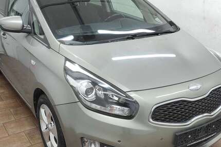 Kia Carens 110.635 km 7.499 &euro; Bickenbach 64404