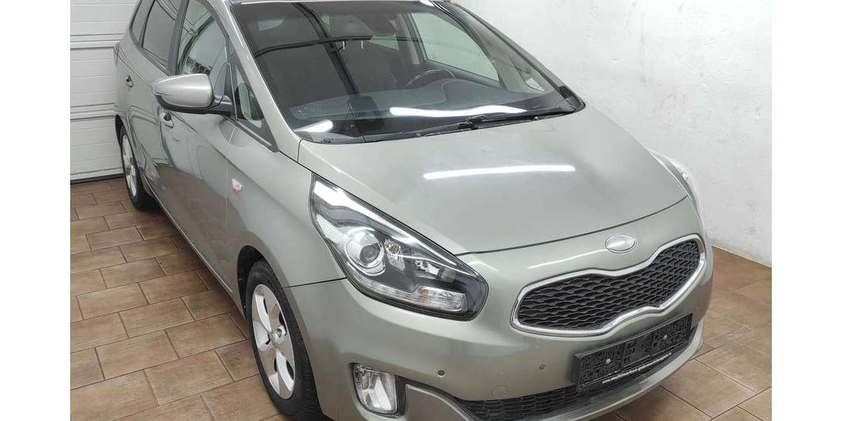 Kia Carens 110.635 km 7.499 &euro; Bickenbach 64404
