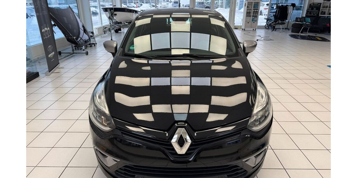 Renault Clio 141.000 km 7.900 &euro; Hettstedt 06333