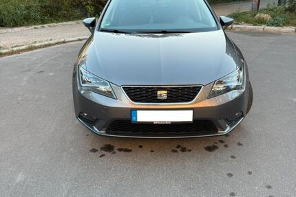 Seat Leon 137.650 km 8.700 € Berlin 13347
