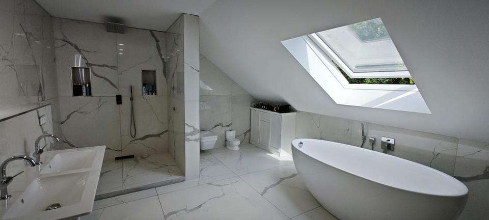 Kernsaniert Premium Dachwohnung 3 zimmer