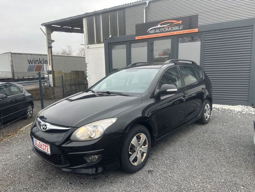 i30