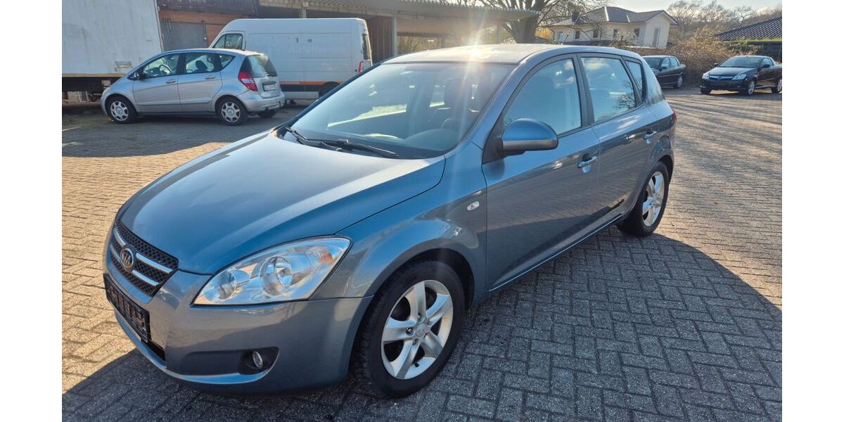 Kia ceed / Ceed 100.000 km 3.690 &euro; Lingen 49808