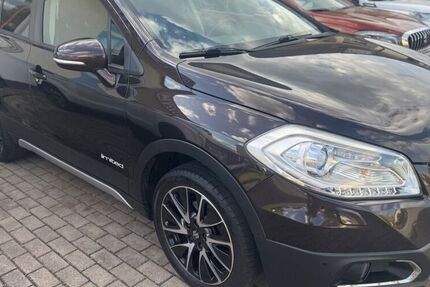 Suzuki (SX4) S-Cross