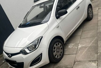 Hyundai i20 173.000 km 1.900 &euro; Loxstedt 27612