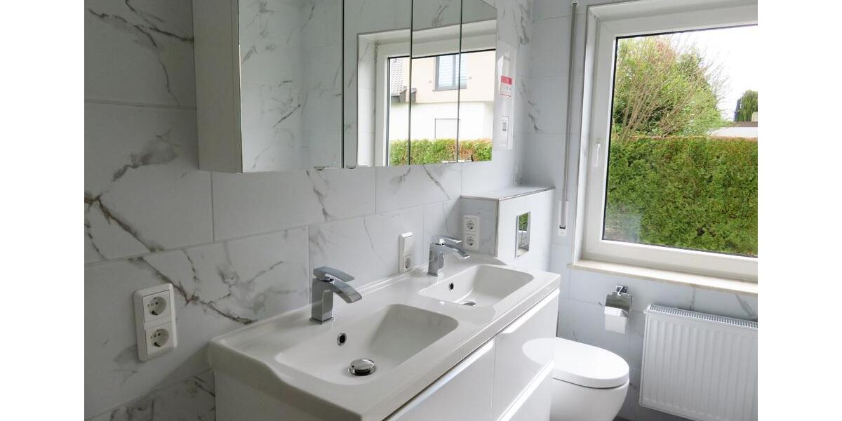 Hochparterre Hetzerath - 4 Zimmer, 104 m&sup2;, 1.050&euro; | Angebot:26625014