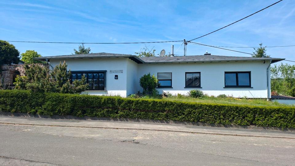 Bungalow Schiffweiler - 3 Zimmer, 120 m&sup2;, 200.000&euro; | Angebot:26412759