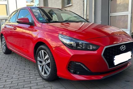 Hyundai i30 98.186 km 9.250 &euro; Erftstadt 50374