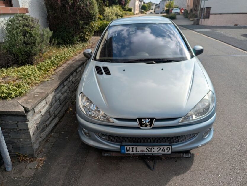 Peugeot 206 169.000 km 2.850 € Landscheid 54526