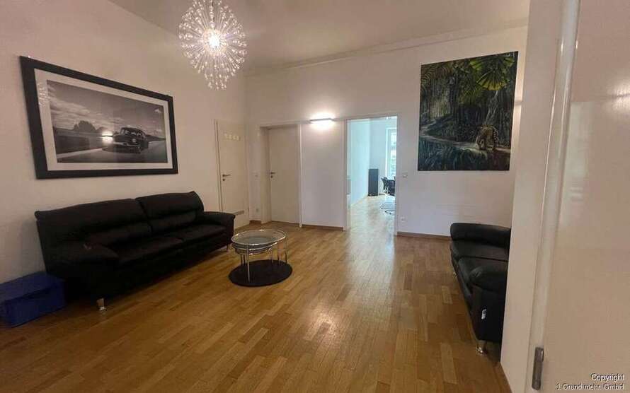Büro in München-Maxvorstadt 8.303 € 361 m²