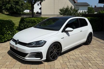 VW Golf 125.000 km 21.500 &euro; Rottenburg 72108