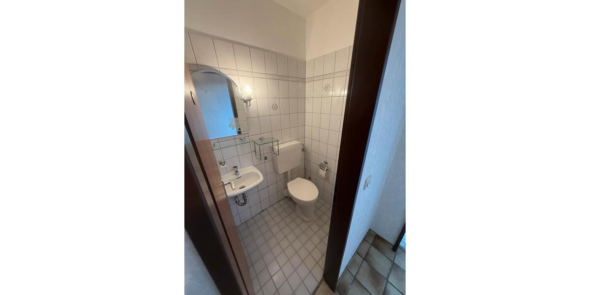 Etagenwohnung Neuss Holzheim - 3 Zimmer, 78 m&sup2;, 980&euro; | Angebot:26671732