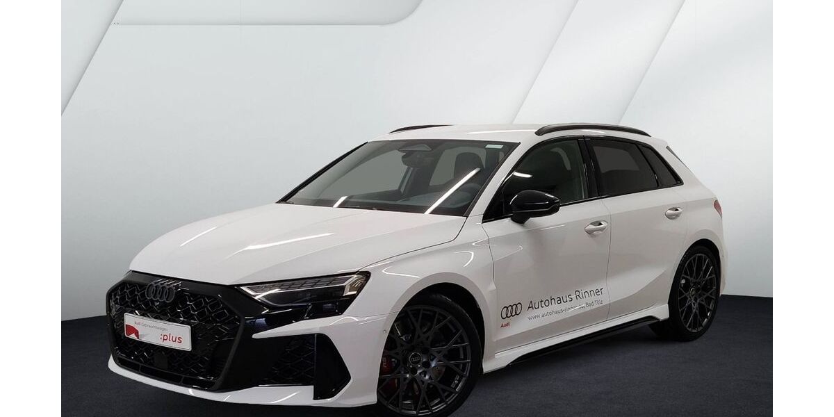 Audi RS3 4.000 km 68.990 &euro; Bad Tölz 83646