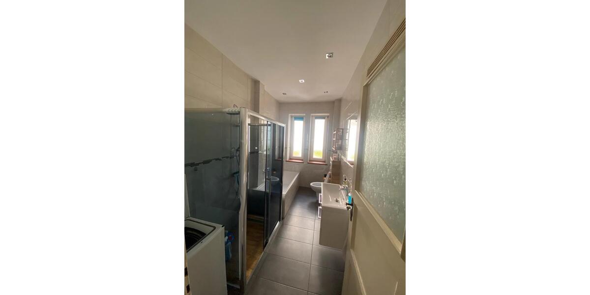 Hochparterre Hildesheim Oststadt/Stadtfeld - 4 Zimmer, 92 m&sup2;, 239.000&euro; | Angebot:26765444