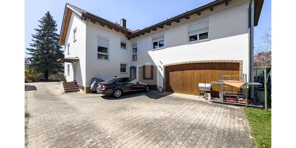 WINDISCH IMMOBILIEN - Für Kapitalanleger - gepflegtes Zweifamilienhaus auf großem Grundstück - Zweifamilienhaus Gernlinden Gernlinden | Angebot:26447295