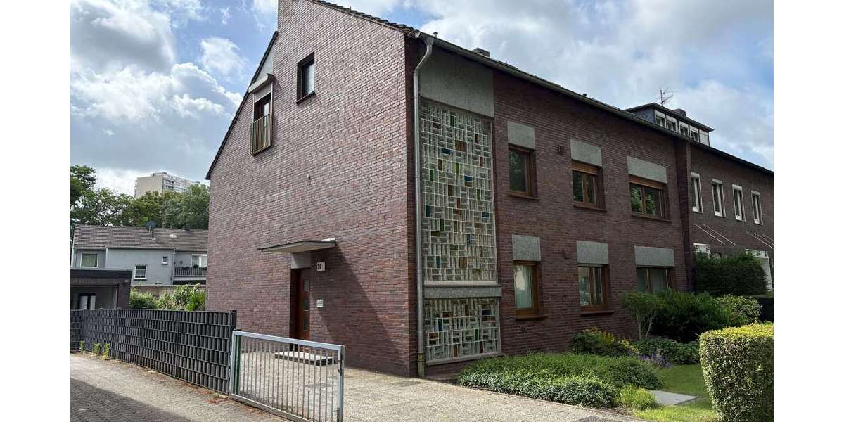 Einfamilienhaus Duisburg Essenberg - 10 Zimmer, 226 m&sup2;, 318.000&euro; | Angebot:26829290