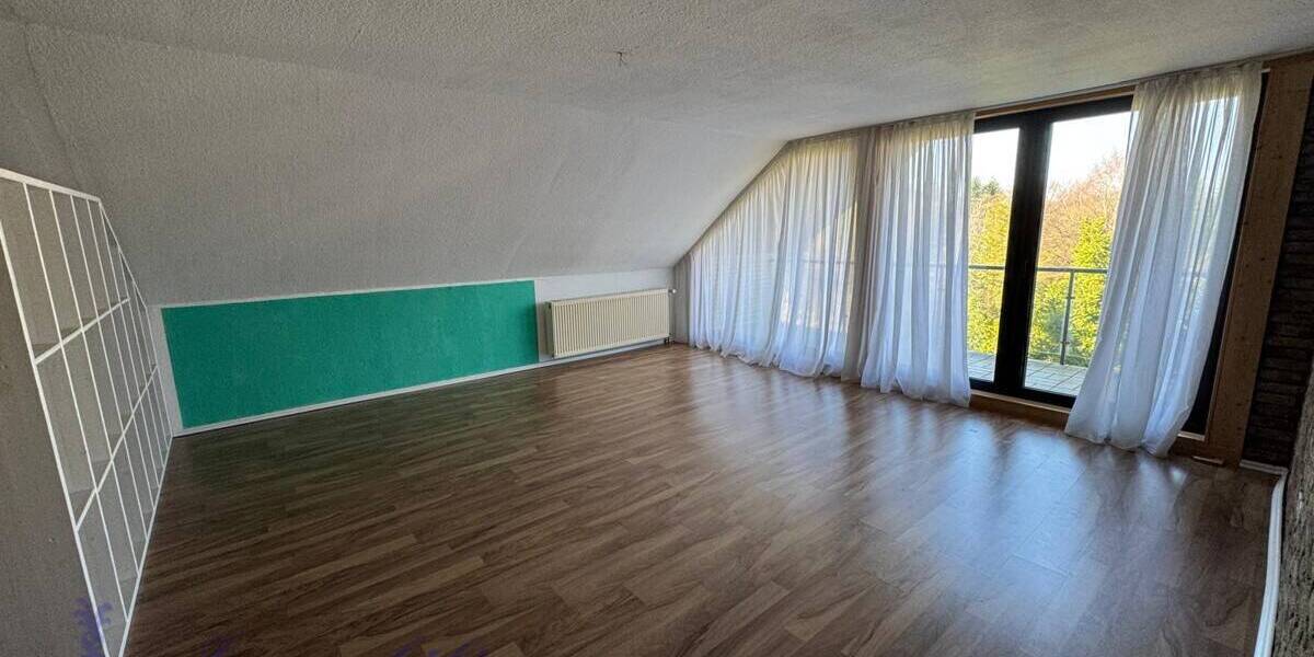 Einfamilienhaus Lage Hörste - 8 Zimmer, 250 m&sup2;, 1.600&euro; | Angebot:26545492
