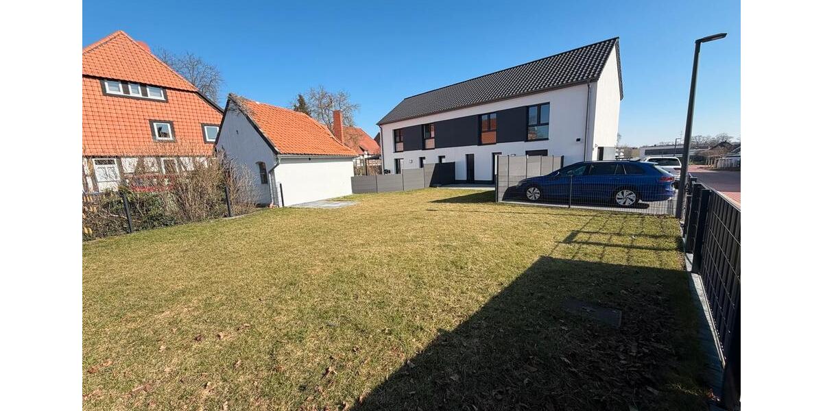 Doppelhaushälfte Gifhorn - 5 Zimmer, 130 m&sup2;, 1.400&euro; | Angebot:25372278