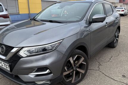 Nissan Qashqai 102.000 km 14.900 &euro; Freiburg 79108
