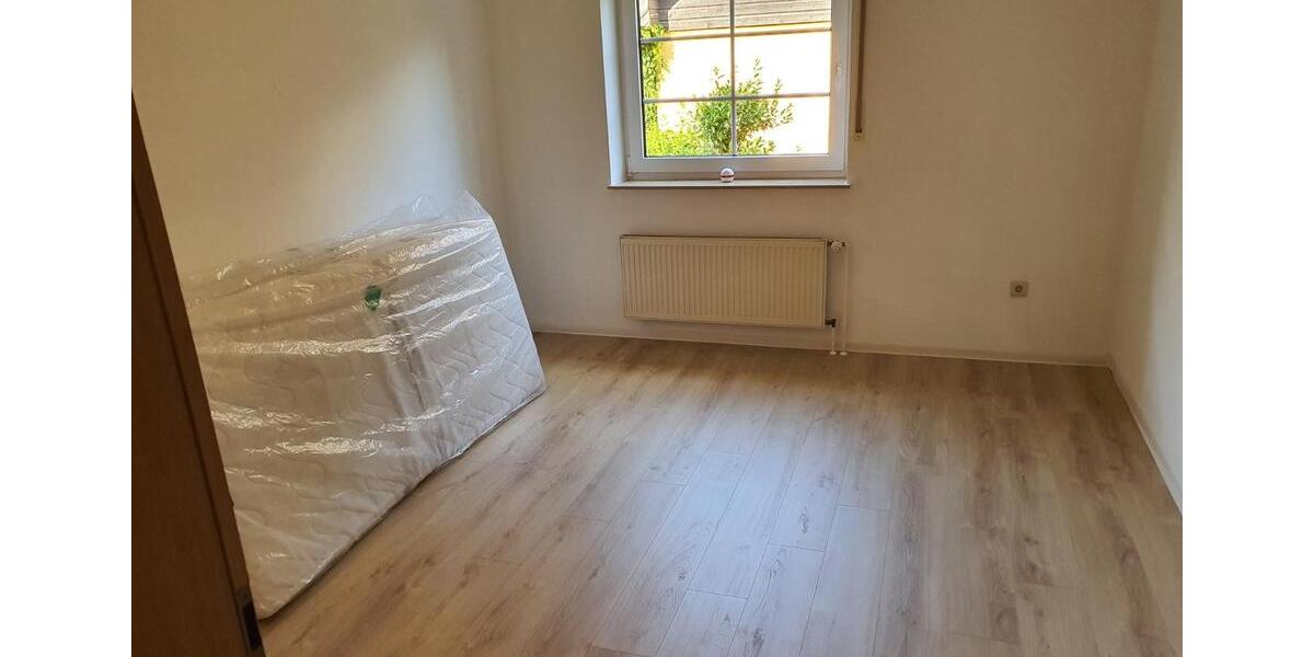 Dachgeschoßwohnung Velpke - 3 Zimmer, 75 m&sup2;, 180.000&euro; | Angebot:21439267