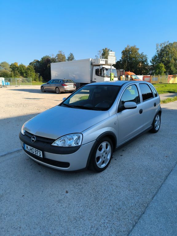 Opel Corsa 223.000 km 3.220 € Höhenkirchen 85635