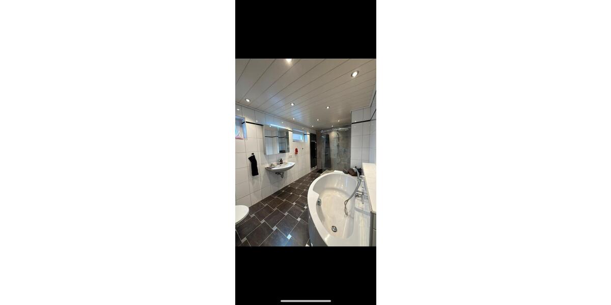 Großzügige 6-Zimmer Wohnung in Bellheim 6 zimmer