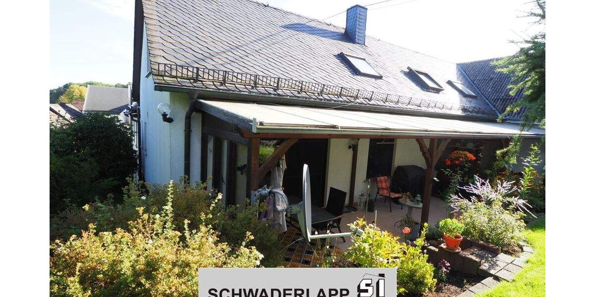 Einfamilienhaus mit separatem Apartment und großem Nebengebäude 6 zimmer