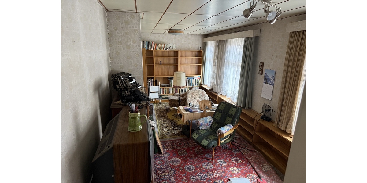 Charaktervolles Haus mit Potenzial - Mehrfamilienhaus, Wohnhaus Ohrdruf Marktstraße | Angebot:22431947