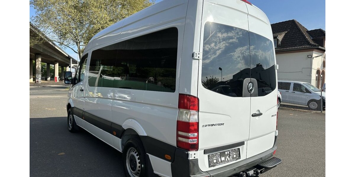 Mercedes-Benz Sprinter 316 CDI Tourer 2,2,2,3 mit 2,8 to AHK 250.794 km 24.871 &euro; Mainz 55122