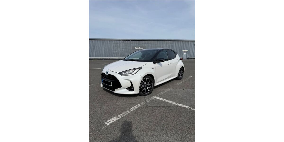Toyota Yaris 60.000 km 18.990 &euro; Frankfurt am Main 60489