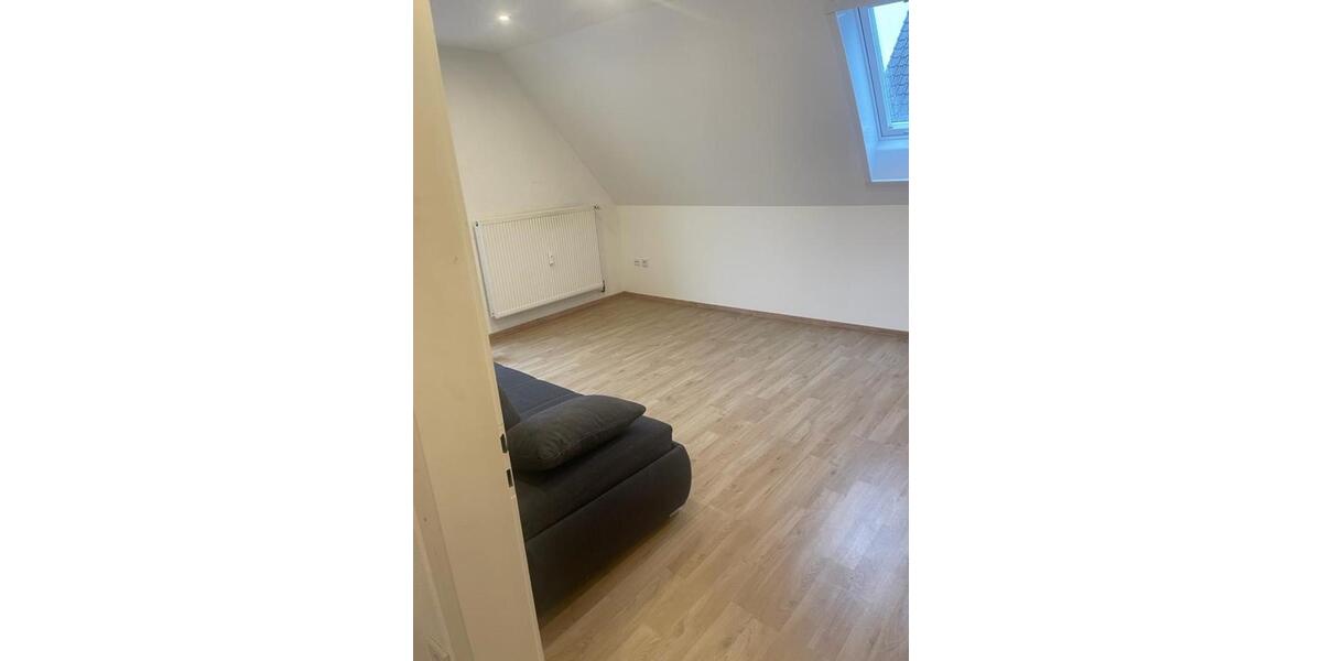 Dachgeschoßwohnung Weiden in der Oberpfalz - 1 Zimmer, 45 m&sup2;, 490&euro; | Angebot:25181712