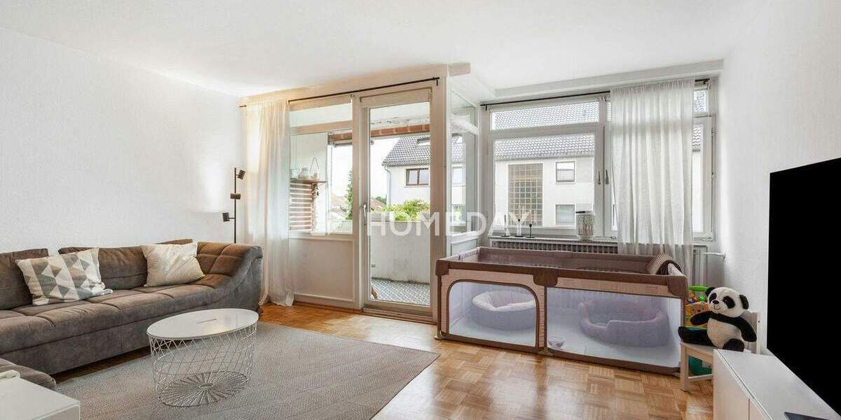 Erbbauzins: Helle 3-Zimmer-Wohnung mit Loggia - ca. 76 Quadratmeter in der ersten Etage 3 zimmer