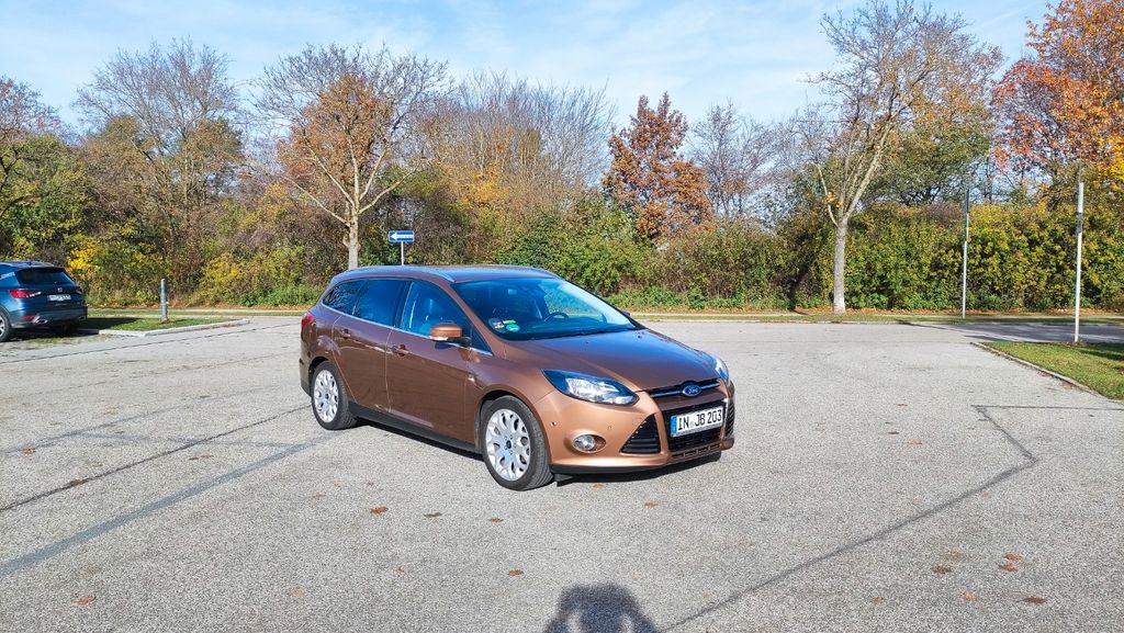 Ford Focus 139.800 km 2.100 &euro; Unterhaching 82008