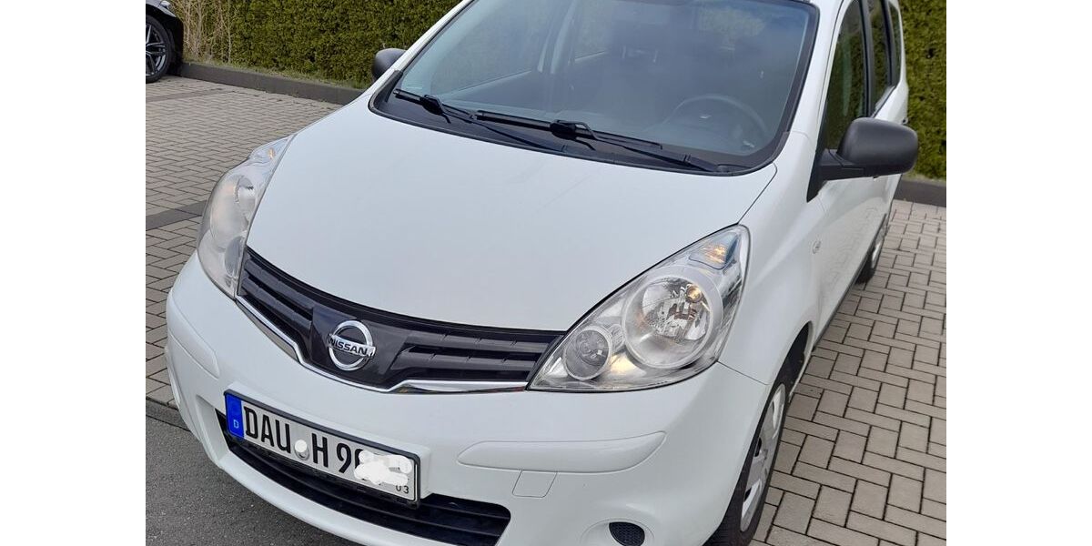 Nissan Note 99.000 km 3.900 &euro; Daun 54550