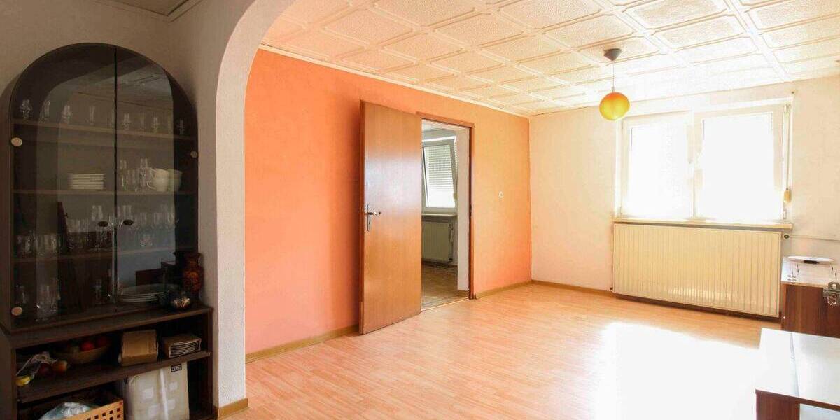 Mehrfamilienhaus, Wohnhaus Büdingen Rinderbügen - 8 Zimmer, 271.000&euro; | Angebot:26290980