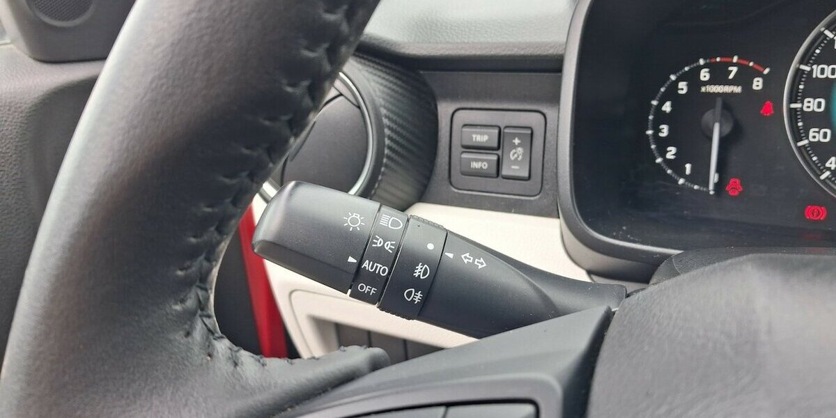 Suzuki Ignis Basic 83.900 km 11.995 &euro; Meißen 01662