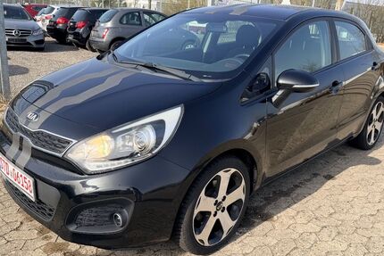 Kia Rio 154.000 km 5.700 &euro; Buxtehude 21614
