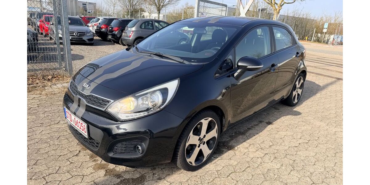 Kia Rio 154.000 km 5.700 &euro; Buxtehude 21614