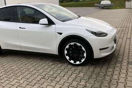 Tesla Model Y 65.000 km 34.900 &euro; Vilshofen 94474