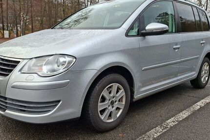 VW Touran 210.000 km 3.699 &euro; Hilchenbach 57271