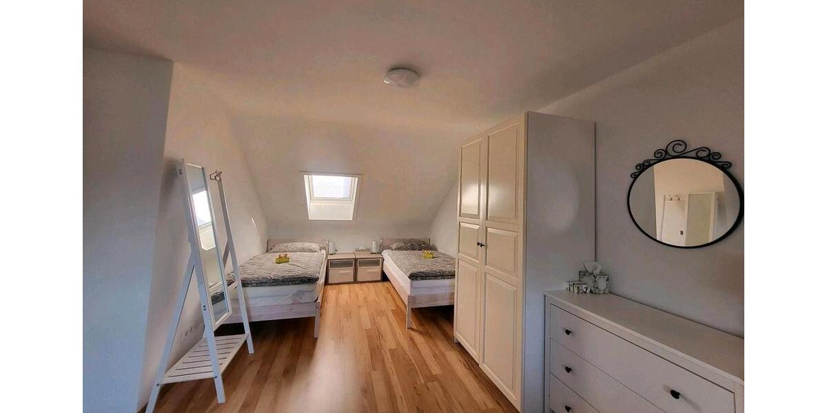 Reihenhaus Nürnberg Buchenbühl - 5.5 Zimmer, 124 m&sup2;, 650.000&euro; | Angebot:26879366
