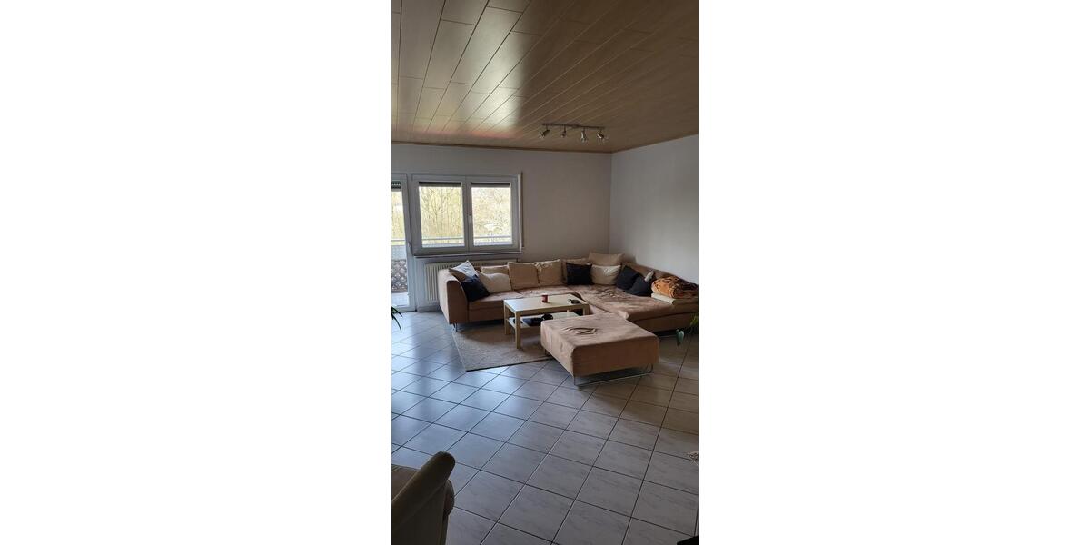 Etagenwohnung Bürstadt - 3 Zimmer, 85 m&sup2;, 980&euro; | Angebot:25571701